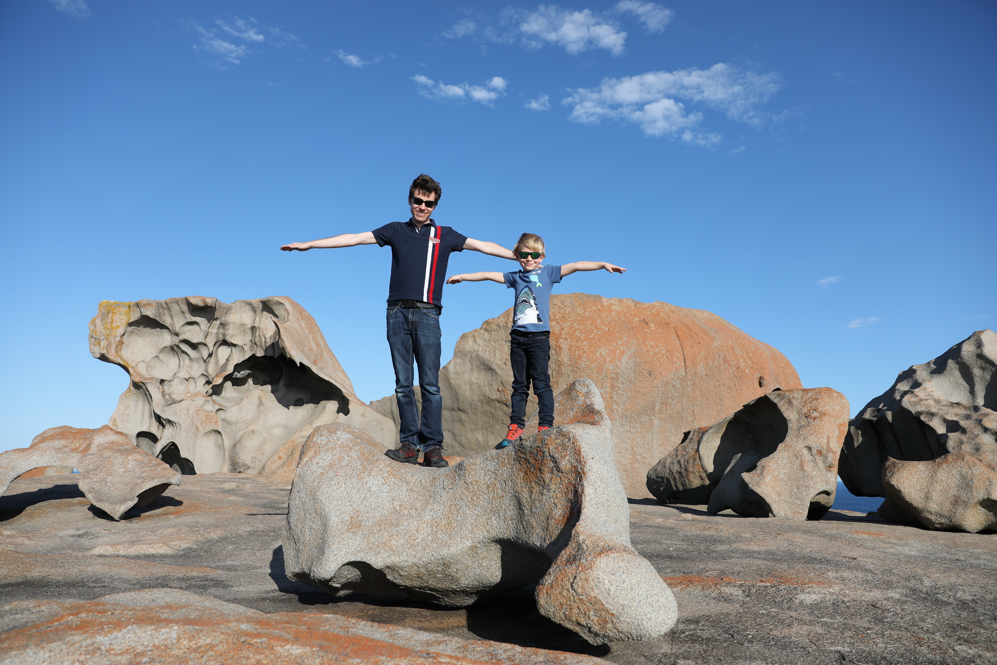 Wilde Koalas und beeindruckende Steinformationen